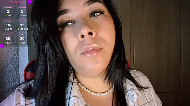 leahtemptation3 online show from December 19, 2025, 8:21 am