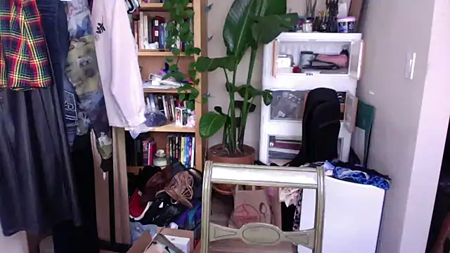 Snapshot of goddessdaisysky chatting on September 18, 2025, 6:21 pm goddessdaisysky online show from September 18, 2025, 6:21 pm