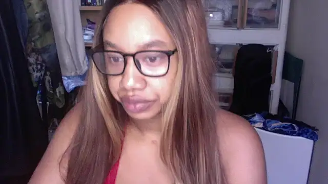 Snapshot of goddessdaisysky chatting on September 29, 2025, 2:44 pm goddessdaisysky online show from September 29, 2025, 2:44 pm