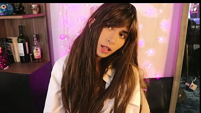  lucy white  online show from December 9, 2024, 2:02 am