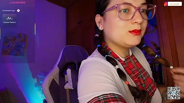 Snapshot of eva_rosse69 chatting on July 13, 2026, 12:08 pm eva rosse69 online show from July 13, 2026, 12:08 pm