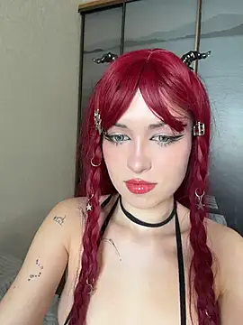 Evangeline Lawrence  online show from March 11, 2026, 11:38 am