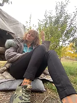 Anita-Smith online show from October 7, 2025, 7:49 am