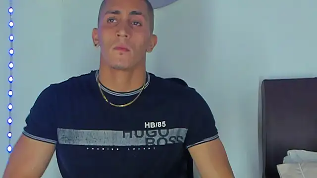 Snapshot of MikeRoss7777 chatting on December 18, 2024, 12:29 pm MikeRoss7777 online show from December 18, 2024, 12:29 pm