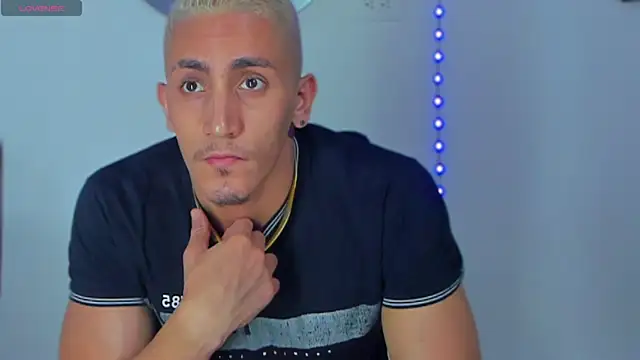 Snapshot of MikeRoss7777 chatting on January 26, 2025, 10:02 pm MikeRoss7777 online show from January 26, 2025, 10:02 pm