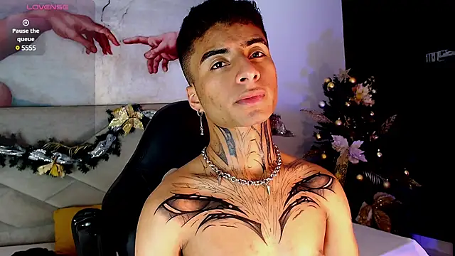 JuanCamiilo 66 online show from December 14, 2024, 4:34 am