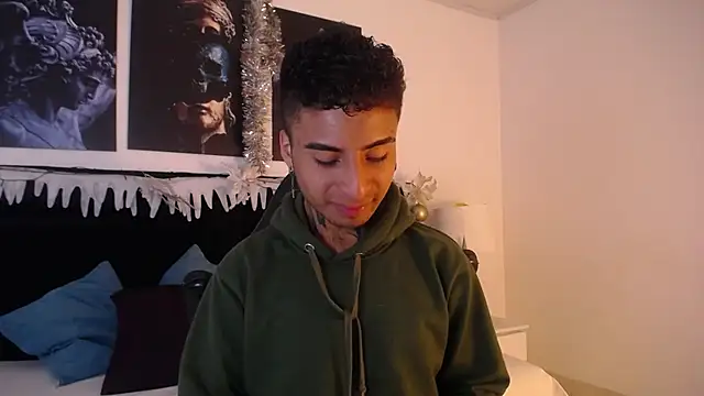 JuanCamiilo 66 online show from December 19, 2024, 5:51 am