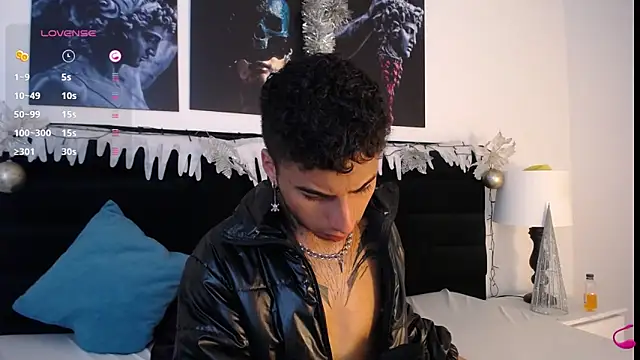 JuanCamiilo 66 online show from December 22, 2024, 9:20 pm