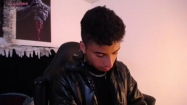 JuanCamiilo 66 online show from December 23, 2024, 3:07 am