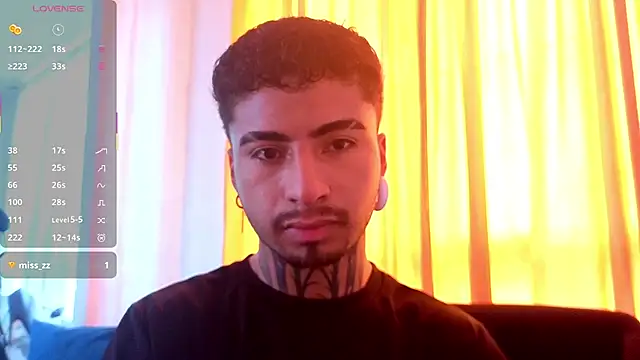 JuanCamiilo 66 online show from May 15, 2026, 8:16 pm