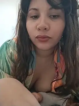 Yara0k online show from November 3, 2025, 3:35 pm