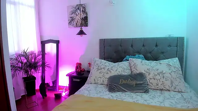 Melody bonnie online show from April 10, 2026, 11:26 am