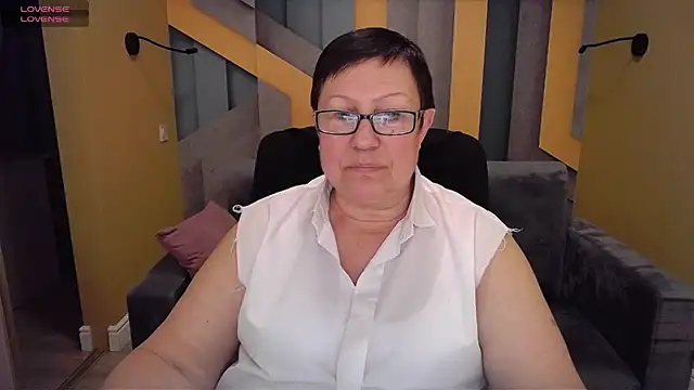 BarbaraTurners online show from February 3, 2025, 4:25 am