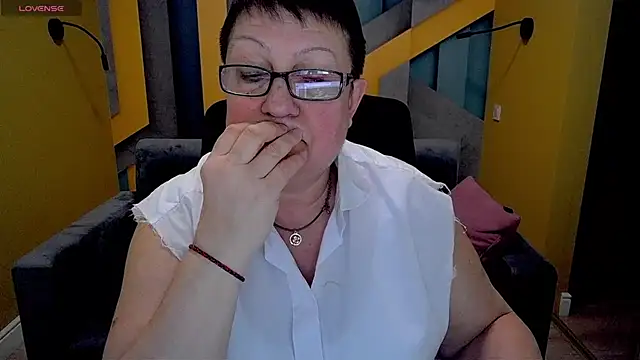 BarbaraTurners online show from March 18, 2025, 3:42 am