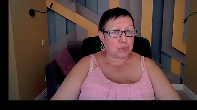 BarbaraTurners online show from September 21, 2025, 11:56 am