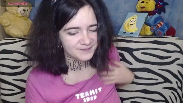 Snapshot of Yours_good_mood chatting on December 9, 2024, 12:56 am Yours good mood online show from December 9, 2024, 12:56 am