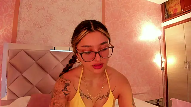 Arianavillada online show from October 17, 2025, 3:10 am