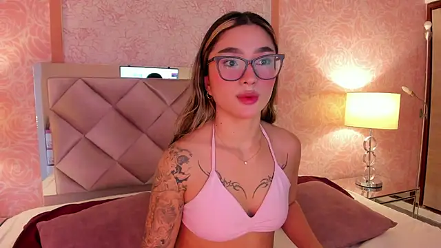 Arianavillada online show from November 11, 2025, 3:17 am