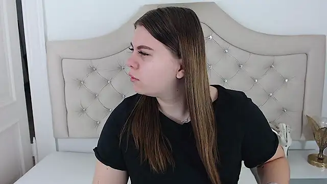 Snapshot of AbbyPleasure chatting on December 5, 2024, 9:39 am AbbyPleasure online show from December 5, 2024, 9:39 am