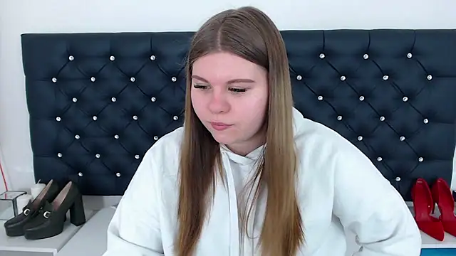 Snapshot of AbbyPleasure chatting on February 24, 2025, 12:37 pm AbbyPleasure online show from February 24, 2025, 12:37 pm