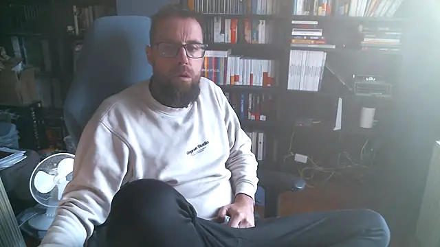 MeSteff online show from September 28, 2025, 8:09 am