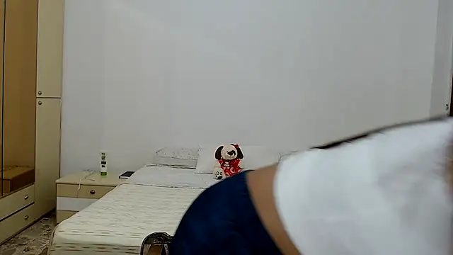 ZajiraShane online show from October 9, 2025, 8:23 am