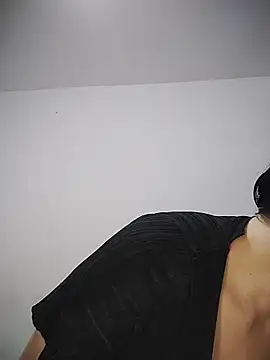 naughty doll horny online show from November 30, 2025, 7:23 am