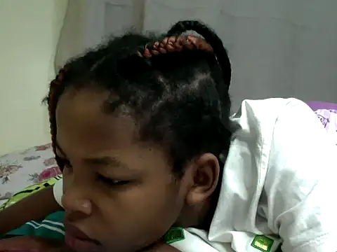 queen-sasha online show from October 14, 2025, 6:47 am