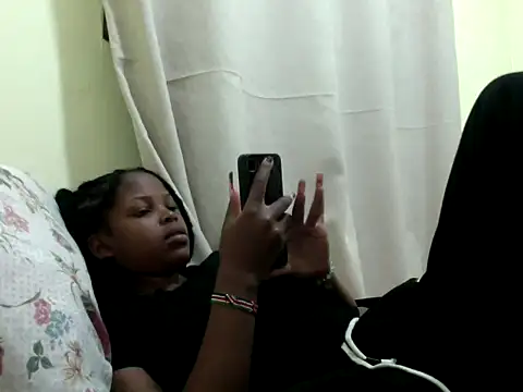 queen-sasha online show from October 22, 2025, 5:24 pm