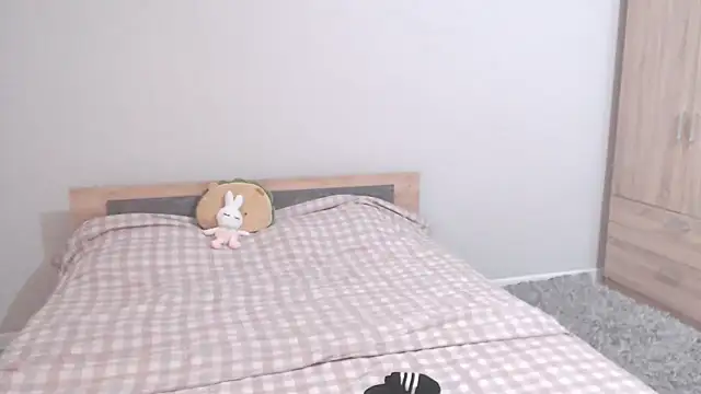 your angela online show from December 15, 2025, 7:12 am