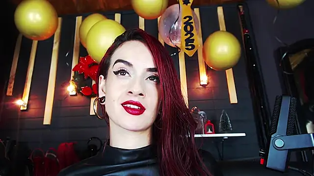 Snapshot of Liilith_goddess_ chatting on January 3, 2025, 9:15 am Liilith goddess online show from January 3, 2025, 9:15 am