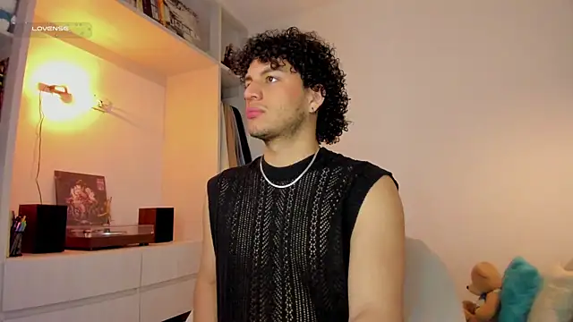 Curlblue online show from December 14, 2025, 12:10 pm