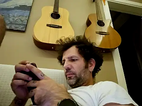 Snapshot of barney_tr chatting on September 26, 2025, 6:23 pm barney tr online show from September 26, 2025, 6:23 pm