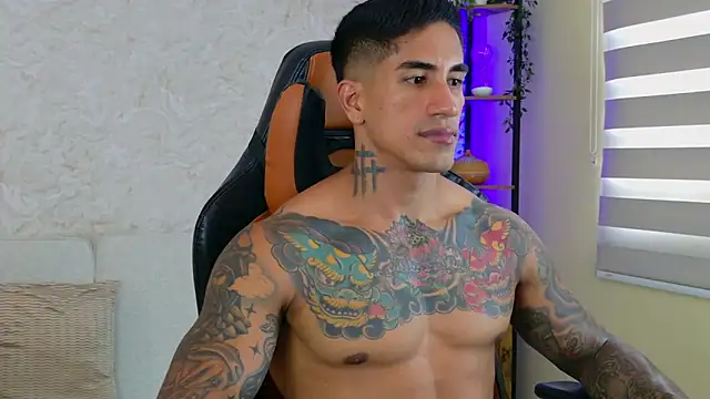 Snapshot of AdanReilly chatting on February 8, 2025, 7:27 pm AdanReilly online show from February 8, 2025, 7:27 pm