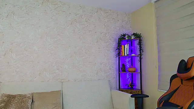 Snapshot of AdanReilly chatting on February 19, 2025, 11:04 pm AdanReilly online show from February 19, 2025, 11:04 pm