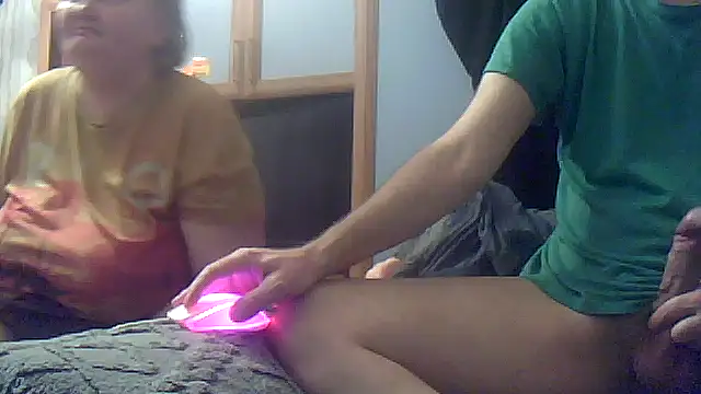 konstantinbigcock online show from March 1, 2026, 8:22 pm