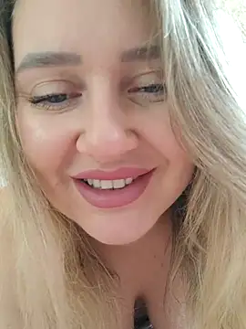 LadyLolyPop  online show from September 27, 2025, 2:38 am