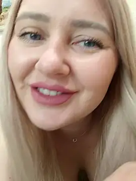 LadyLolyPop  online show from October 4, 2025, 1:25 am