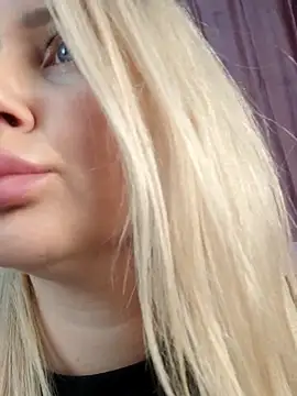 Snapshot of LadyLolyPop_ chatting on May 2, 2026, 1:54 am LadyLolyPop online show from May 2, 2026, 1:54 am