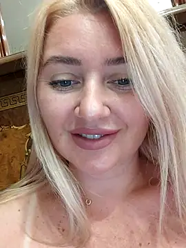 Snapshot of LadyLolyPop_ chatting on June 23, 2026, 12:52 am LadyLolyPop online show from June 23, 2026, 12:52 am