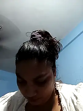 HottyOlly online show from October 3, 2025, 11:40 am