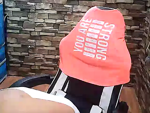 Dirtychubby29 online show from November 22, 2025, 6:12 am