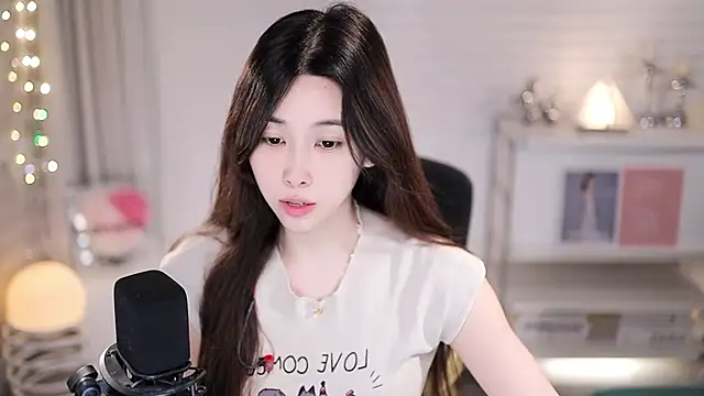 SleepArtist online show from May 25, 2026, 8:42 am