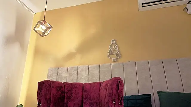 lexyfyre online show from February 20, 2026, 12:49 pm