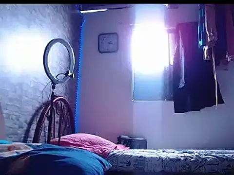 bulguehot online show from February 9, 2025, 7:19 pm