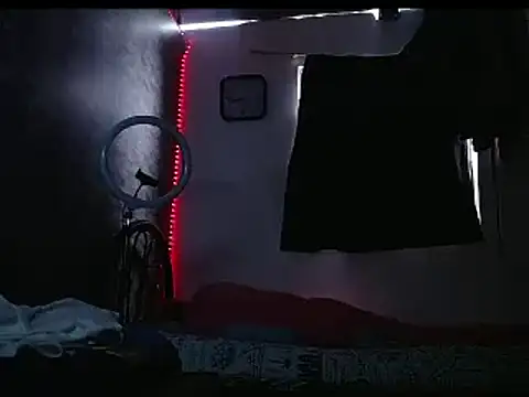 bulguehot online show from February 10, 2025, 1:44 pm