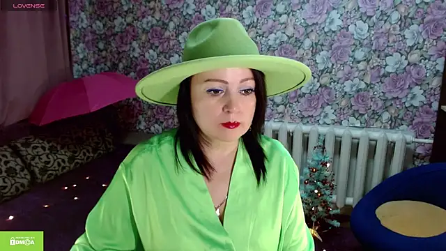 Julia-ru online show from November 29, 2025, 8:45 pm