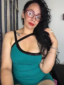 JULYSEX1 online show from April 13, 2026, 12:32 pm