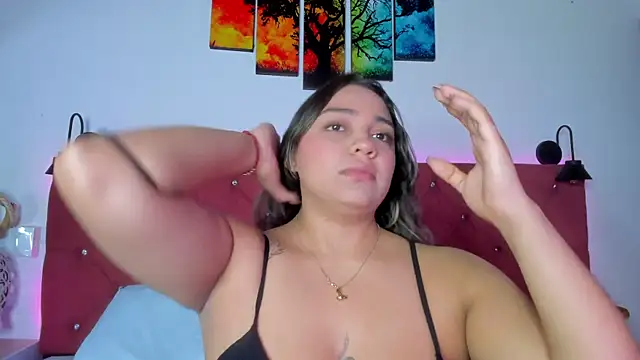 Abril Gomez06 online show from November 18, 2025, 7:40 pm