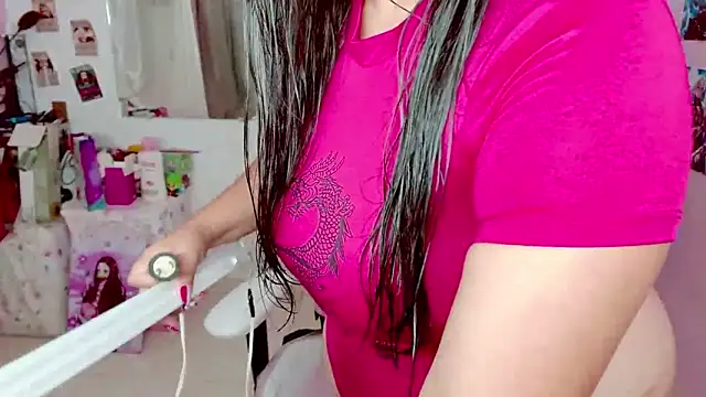 melody-tarly online show from December 22, 2025, 8:06 pm